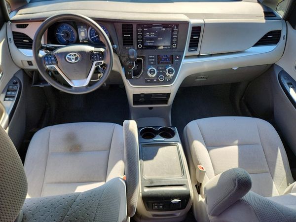 2020 TOYOTA SIENNA E grade