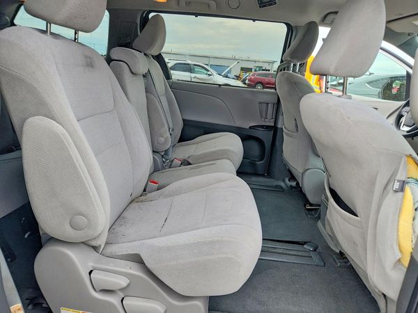 2020 TOYOTA SIENNA E grade