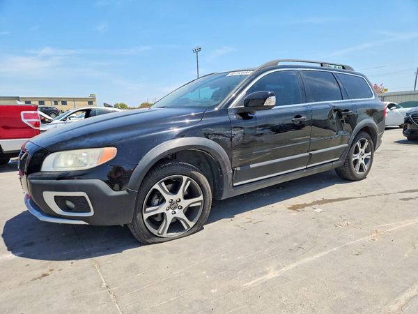 2013 VOLVO XC70
