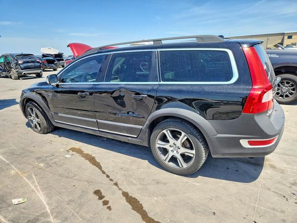 2013 VOLVO XC70