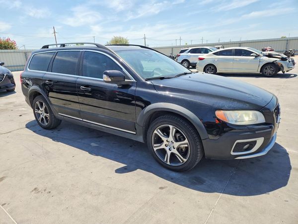 2013 VOLVO XC70