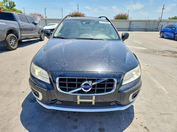 2013 VOLVO XC70