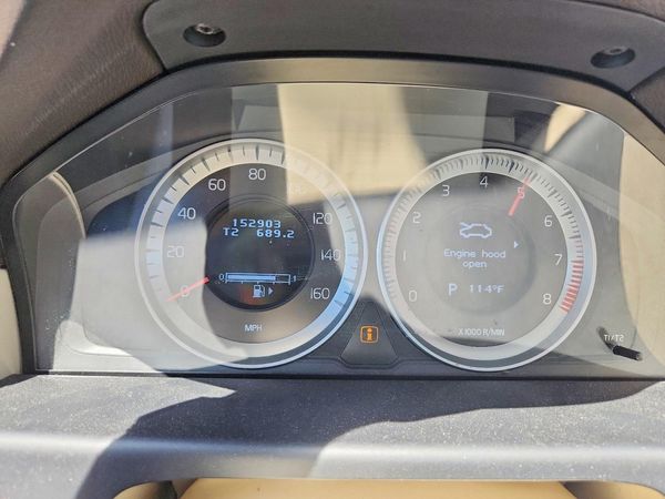 2013 VOLVO XC70