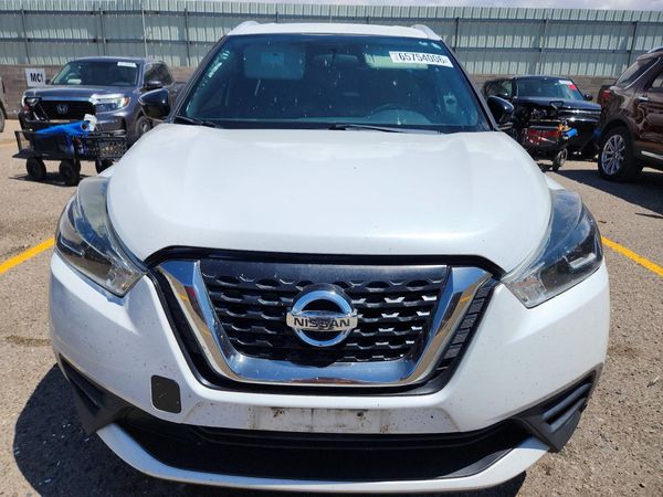 2018 NISSAN KICKS