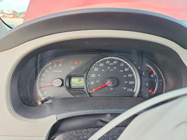 2012 TOYOTA SIENNA