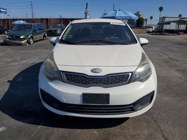 2013 KIA RIO