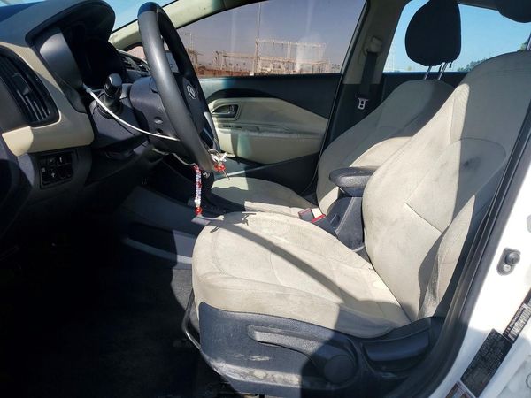 2013 KIA RIO