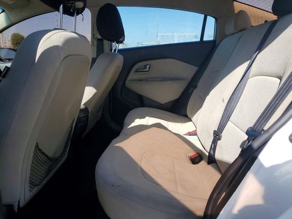 2013 KIA RIO