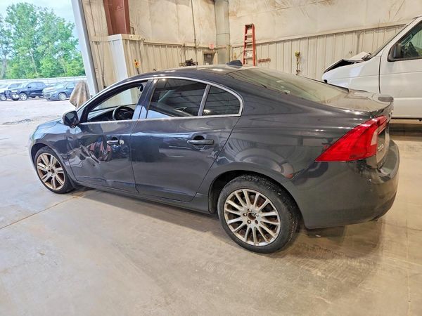 2012 VOLVO S60
