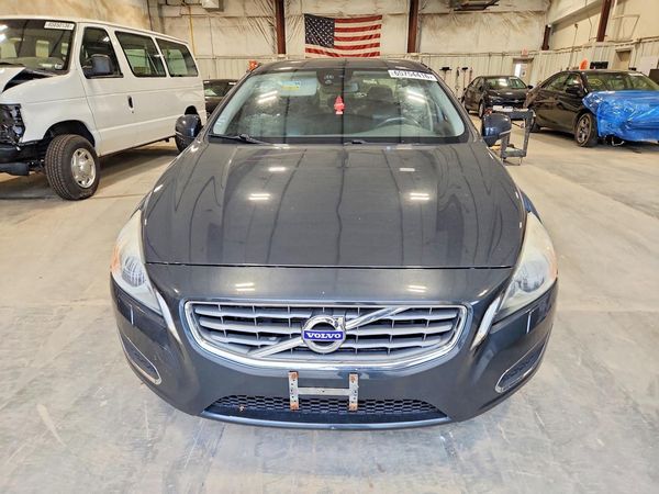 2012 VOLVO S60