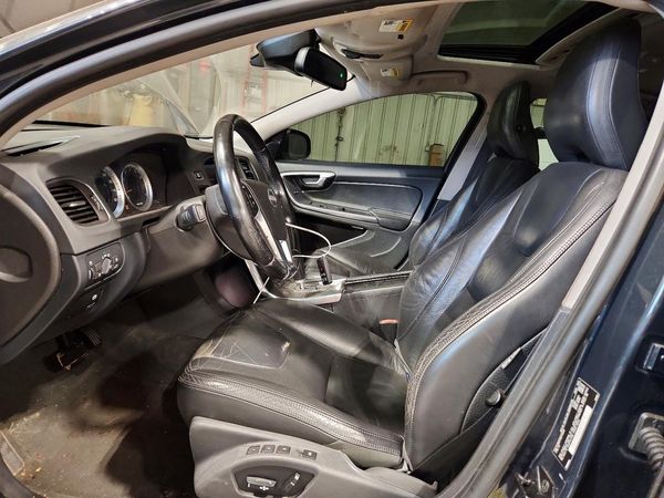 2012 VOLVO S60
