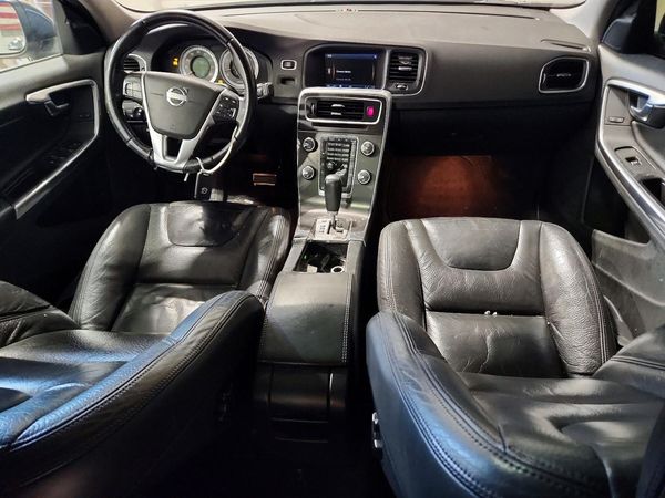 2012 VOLVO S60