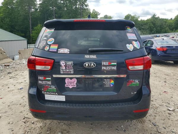 2016 KIA SEDONA LX - Middle-low