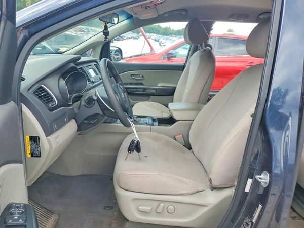 2016 KIA SEDONA LX - Middle-low