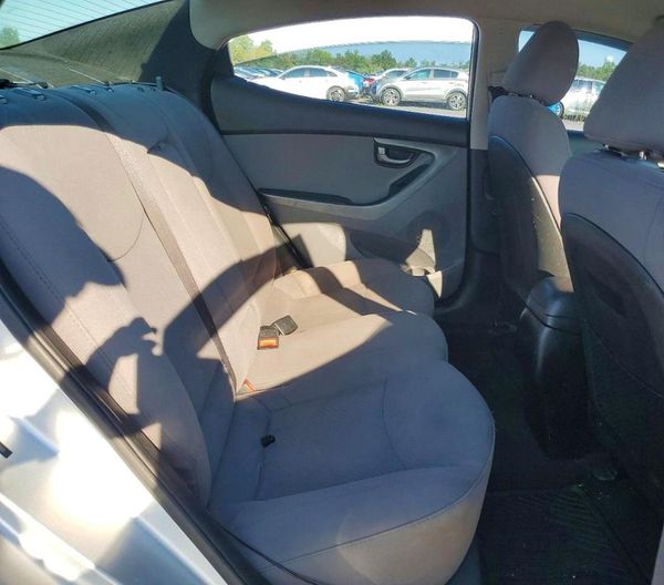 2015 HYUNDAI ELANTRA GLS(Middle)