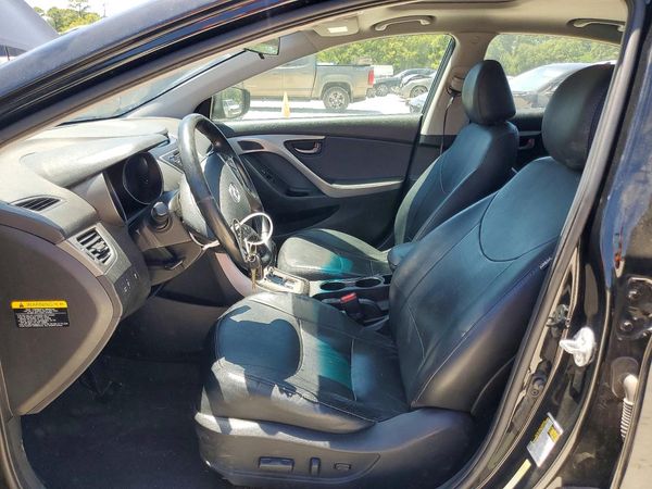 2013 HYUNDAI ELANTRA