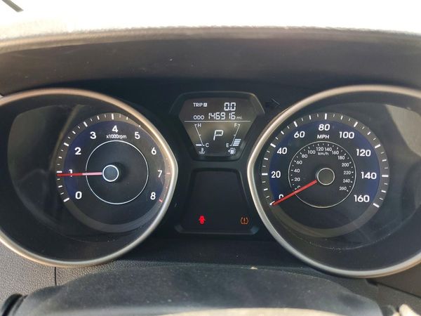 2013 HYUNDAI ELANTRA