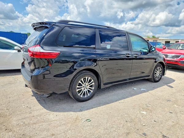 2020 TOYOTA SIENNA