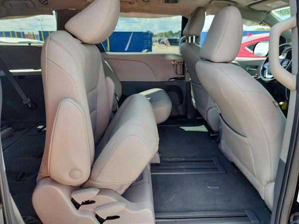 2020 TOYOTA SIENNA