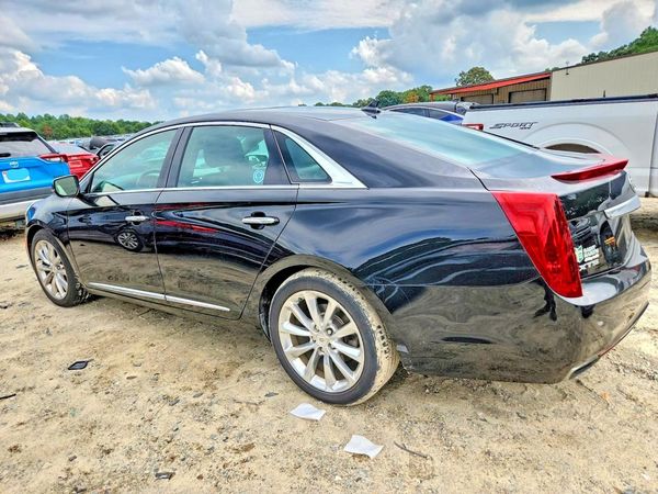 2013 CADILLAC XTS Luxury