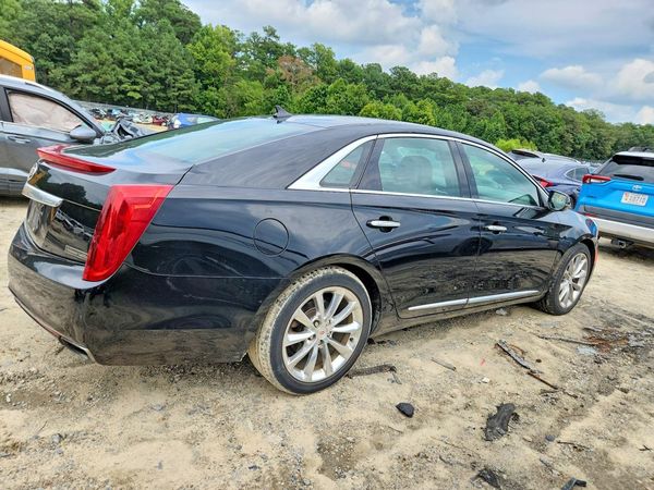 2013 CADILLAC XTS Luxury