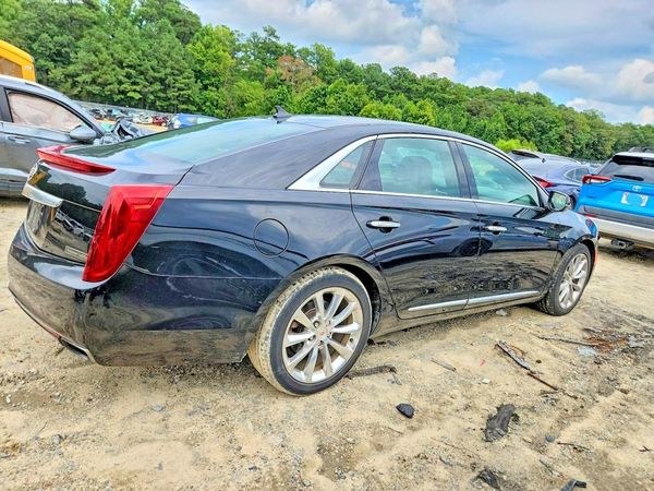 2013 CADILLAC XTS Luxury