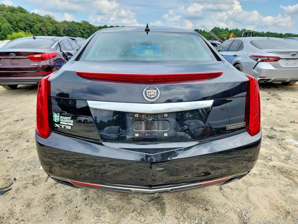 2013 CADILLAC XTS Luxury
