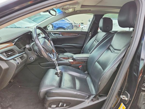2013 CADILLAC XTS Luxury