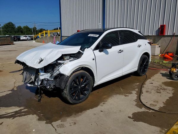 2023 LEXUS RX450 500H — Front 3/4