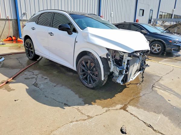 2023 LEXUS RX450 500H — Passenger 3/4