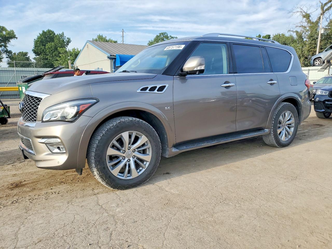 2016 INFINITI QX80