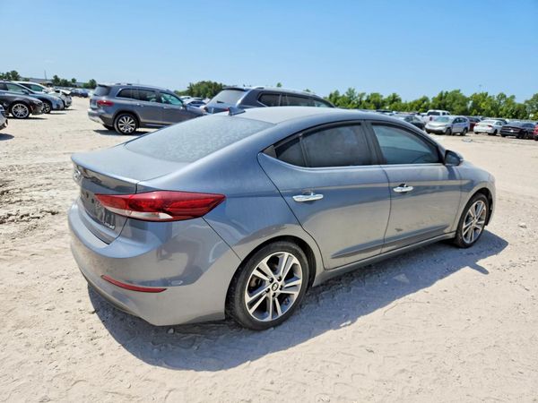 2017 HYUNDAI ELANTRA