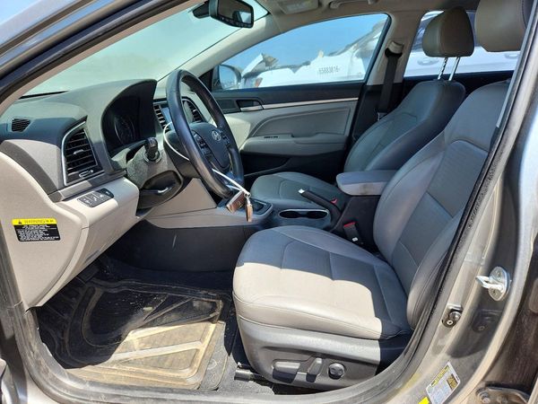 2017 HYUNDAI ELANTRA
