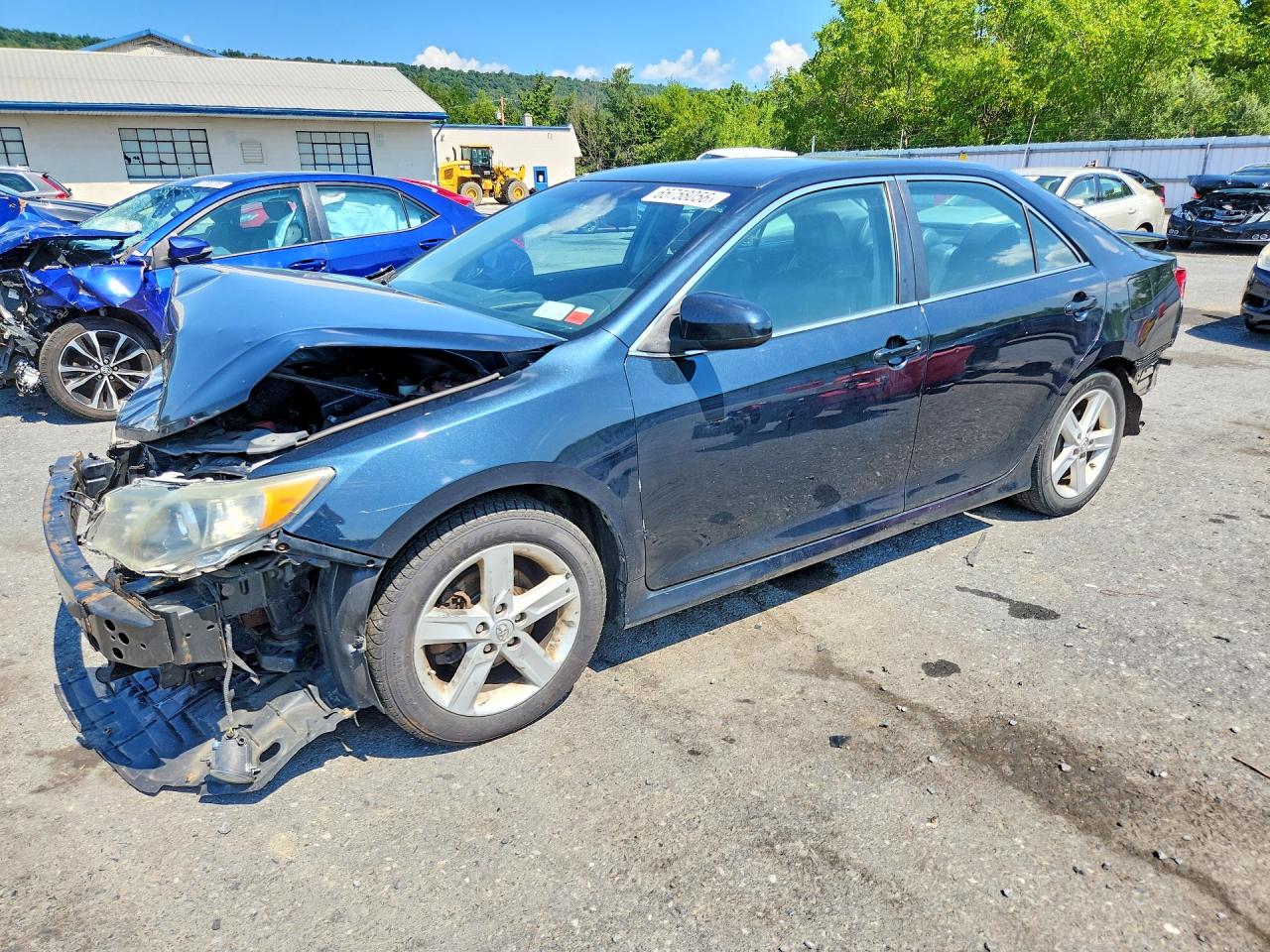 2014 TOYOTA CAMRY