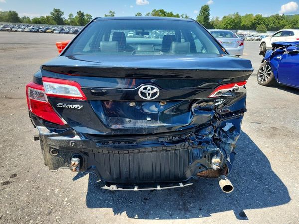 2014 TOYOTA CAMRY