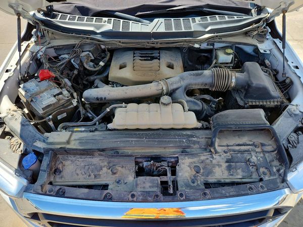 2021 FORD F150 — Engine bay