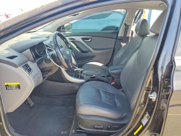 2014 HYUNDAI ELANTRA GLS(Middle) — DENT