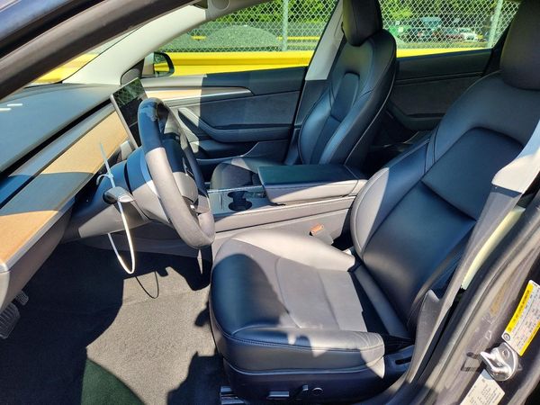 2021 TESLA MODEL 3