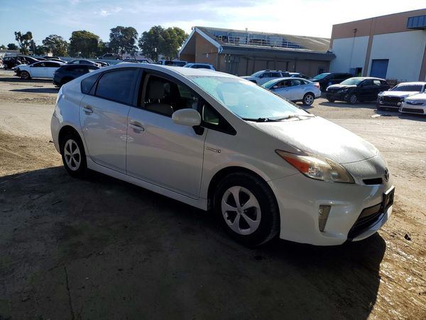 2014 TOYOTA PRIUS