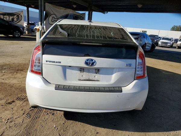 2014 TOYOTA PRIUS