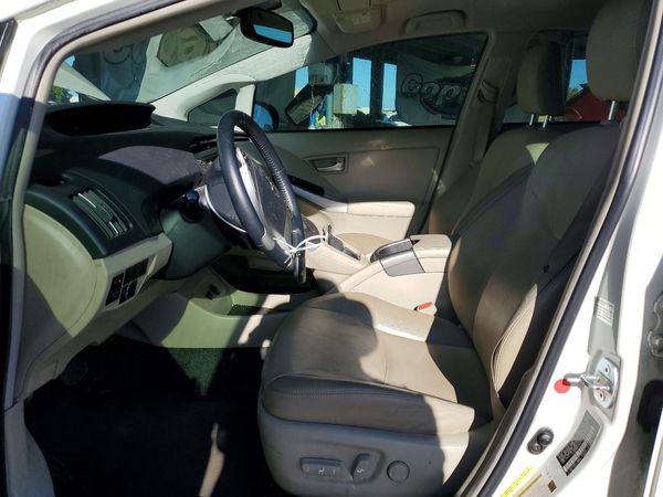 2014 TOYOTA PRIUS