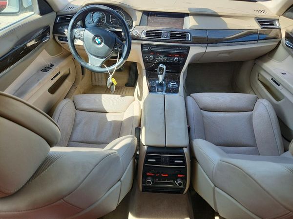 2012 BMW 750 750Li/Alpina B7
