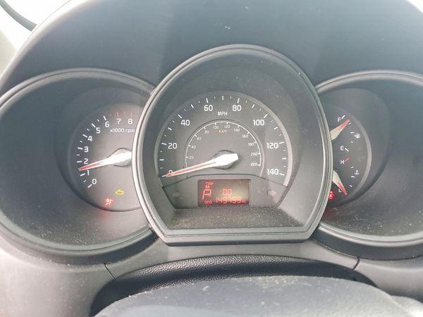 2014 KIA RIO 1.6 AT LX STD/Power