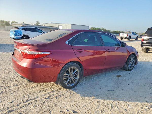 2016 TOYOTA CAMRY