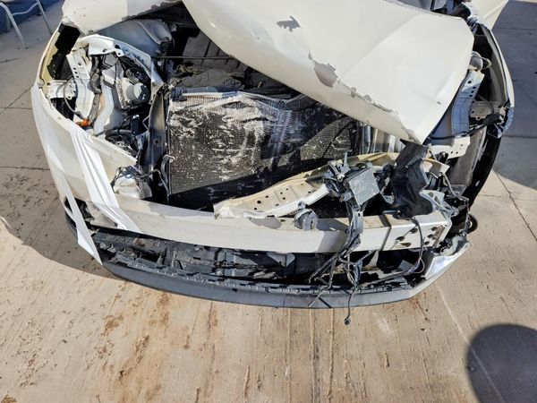 2014 TOYOTA HIGHLANDER Base/Hybrid — Engine bay