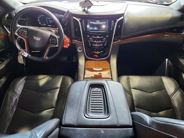 2018 CADILLAC ESCALADE ESV Luxury — CKPT