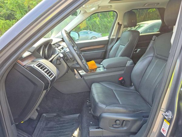 2017 LAND ROVER DISCOVERY SE
