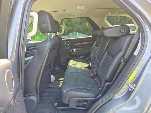 2017 LAND ROVER DISCOVERY SE