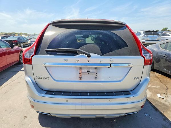 2016 VOLVO XC60
