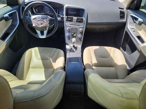 2016 VOLVO XC60
